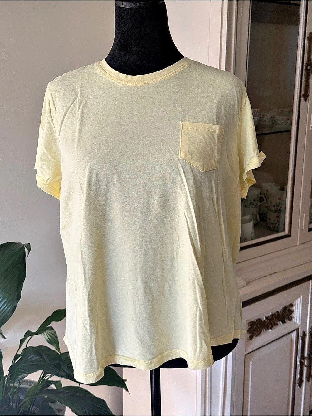 Style&Co Pocket Tee in Yellow Size XL Like New